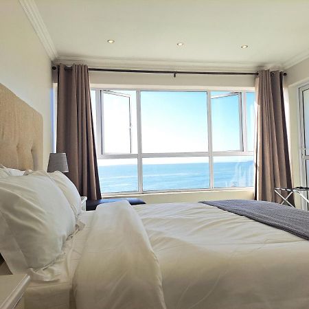 3 Bedroom Sea Facing Family Apartment Cape Town Moullie Point Exterior foto