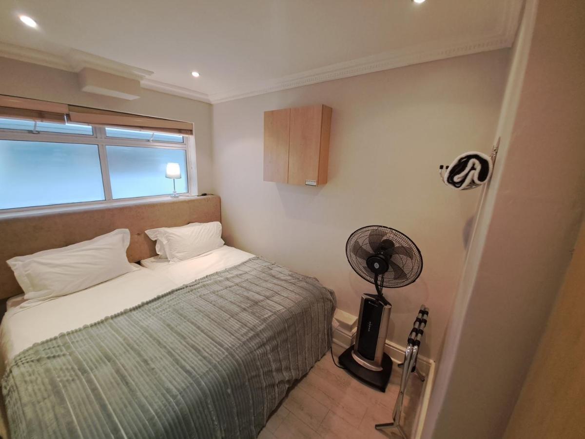3 Bedroom Sea Facing Family Apartment Cape Town Moullie Point Exterior foto