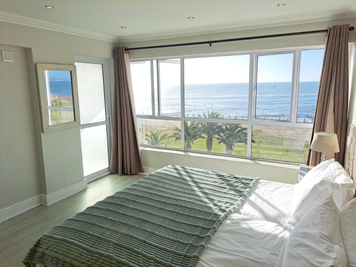 3 Bedroom Sea Facing Family Apartment Cape Town Moullie Point Exterior foto