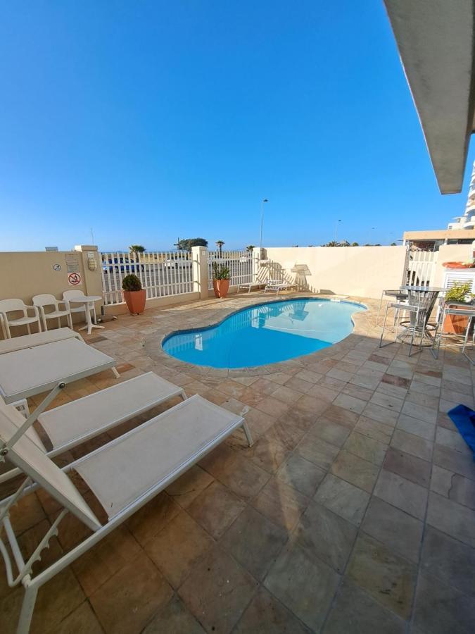 3 Bedroom Sea Facing Family Apartment Cape Town Moullie Point Exterior foto