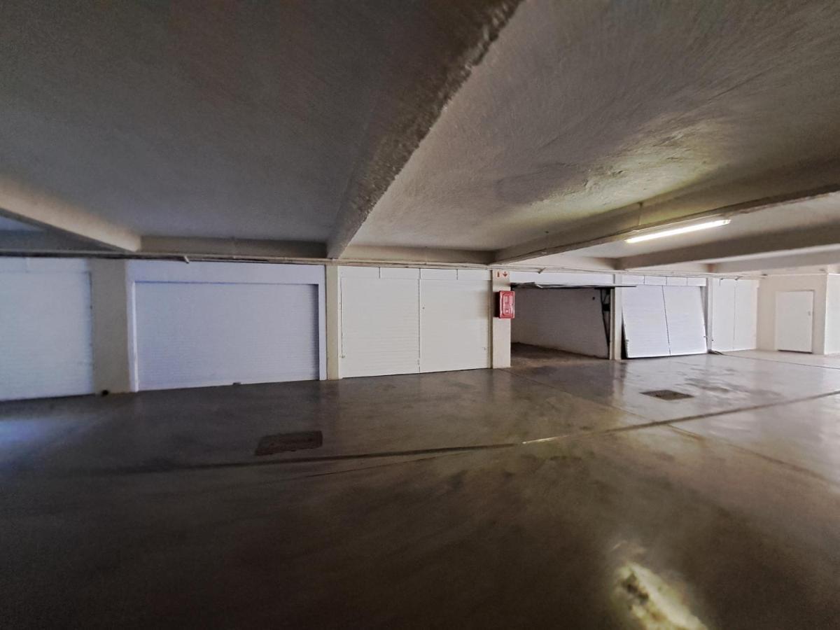 3 Bedroom Sea Facing Family Apartment Cape Town Moullie Point Exterior foto