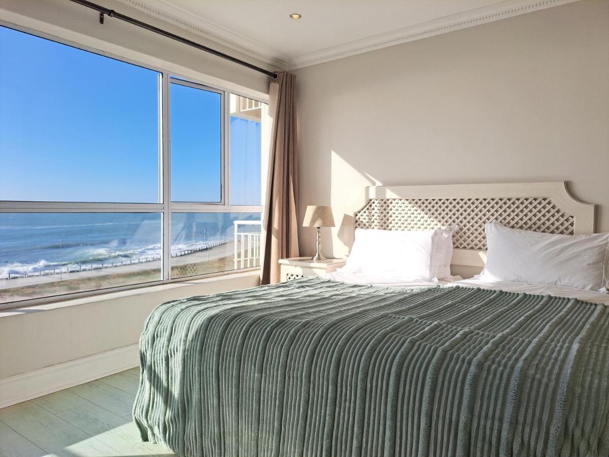 3 Bedroom Sea Facing Family Apartment Cape Town Moullie Point Exterior foto