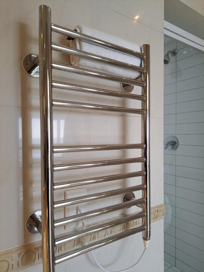 3 Bedroom Sea Facing Family Apartment Cape Town Moullie Point Exterior foto