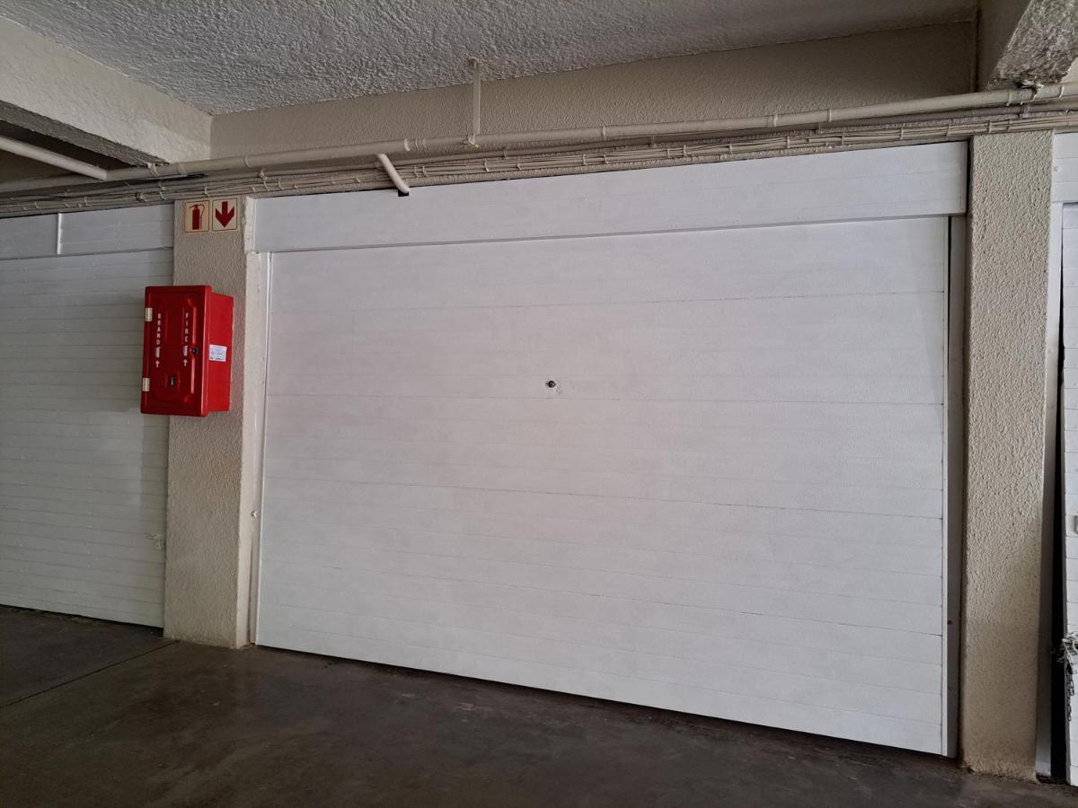 3 Bedroom Sea Facing Family Apartment Cape Town Moullie Point Exterior foto